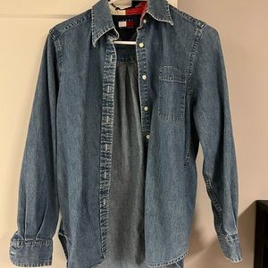 Tommy Hilfiger jean shirt size small!